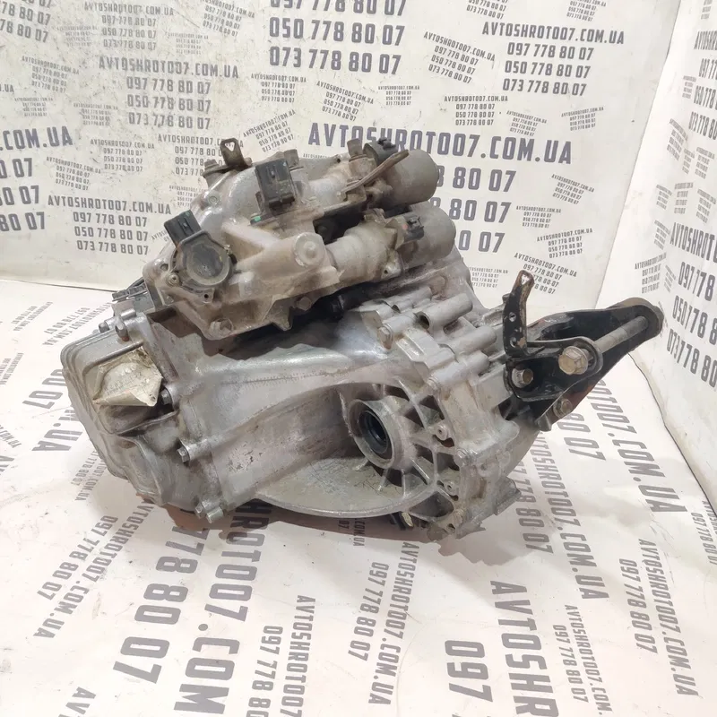 МКПП робот Toyota Auris (06-12) 1.6 1ZRFE Бензин OEM C50A