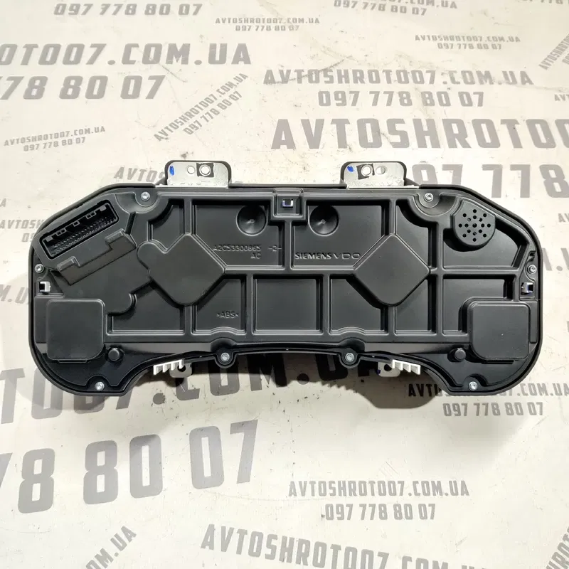 Панель приладів Toyota Auris (06-12) 1.6 Benz OEM 8380002l92