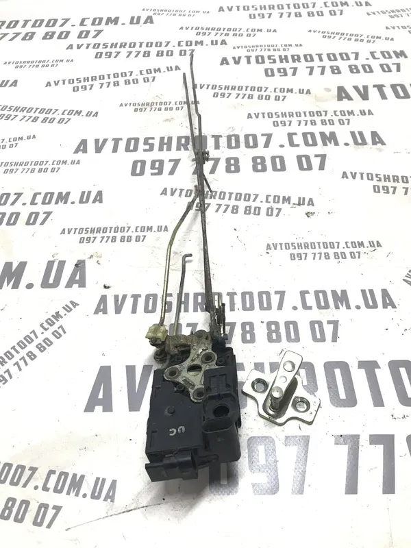 Замок дверей Chevrolet Tacuma (00-08) 2.0 Бензин перед. ліва