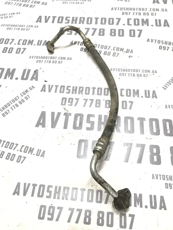 Трубка кондиціонера Kia Sorento 1 (02-09) 2.5 Дизель