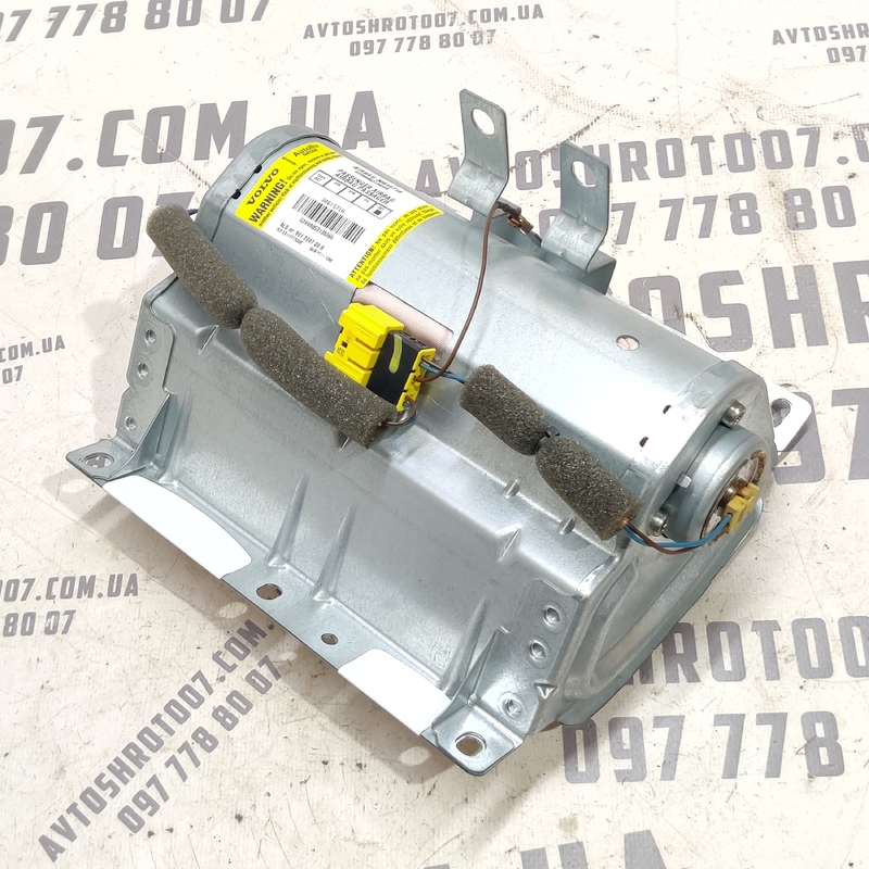 Подушка безпеки Volvo V50 04-12 2.0D пасажира OEM 30615716