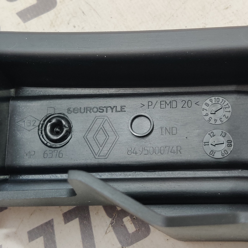 Накладка Renault G.Scenic 3 09-16 1.6d Зд Пр OEM 849500074r