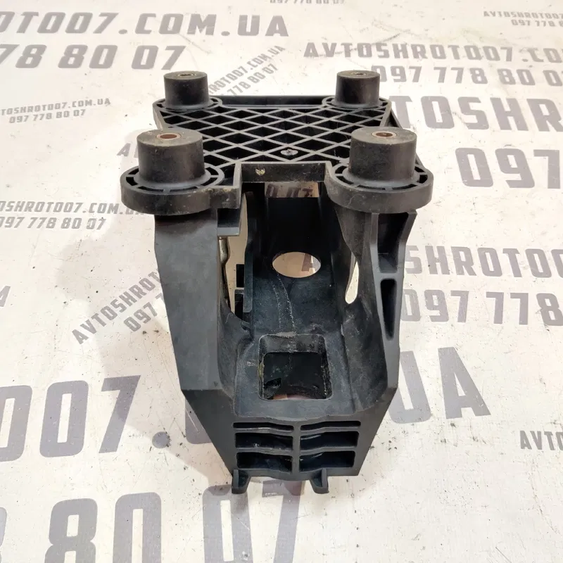 Куліса КПП Peugeot 307 (01-08) 1.4 Бензин OEM 9651043080