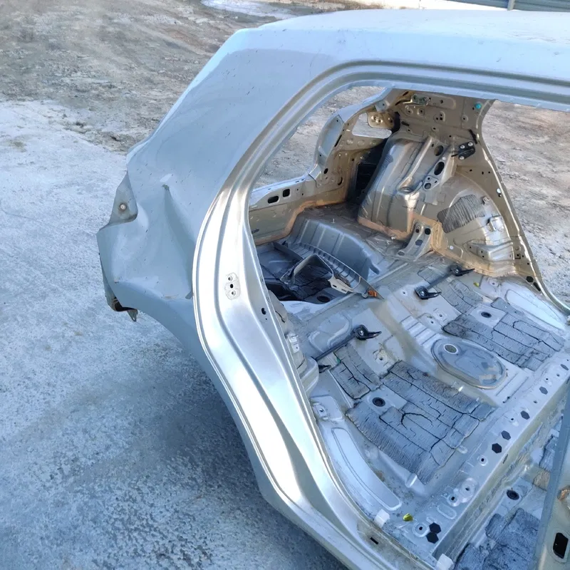 Четверть задня права Toyota Auris (06-12) 1.6 Бензин