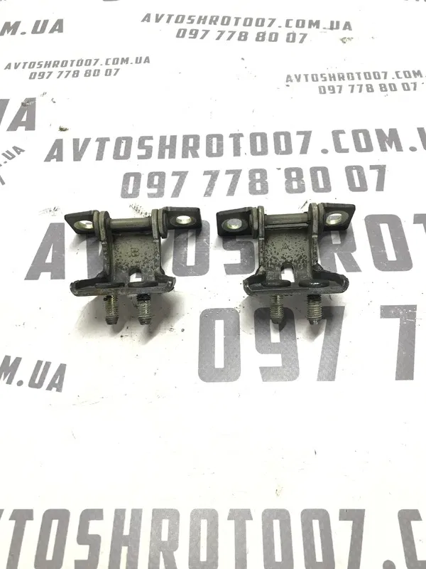 Завіса кришки багажника Chevrolet Tacuma (05-11) 2.0 Бензин