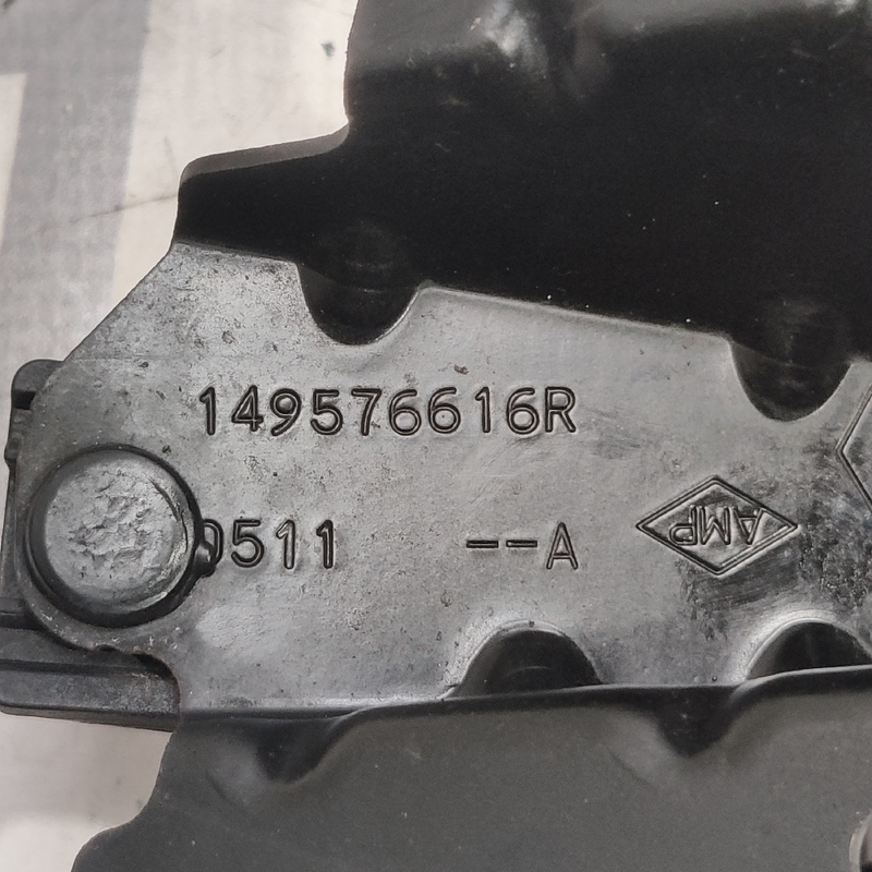 Клапан Renault Grand Scenic 3 (09-16) 1.6d OEM 8200790180
