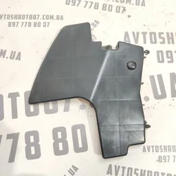 Накладка Toyota Auris (06-12) 1.6 Бенз права OEM 5329302010 фото 3