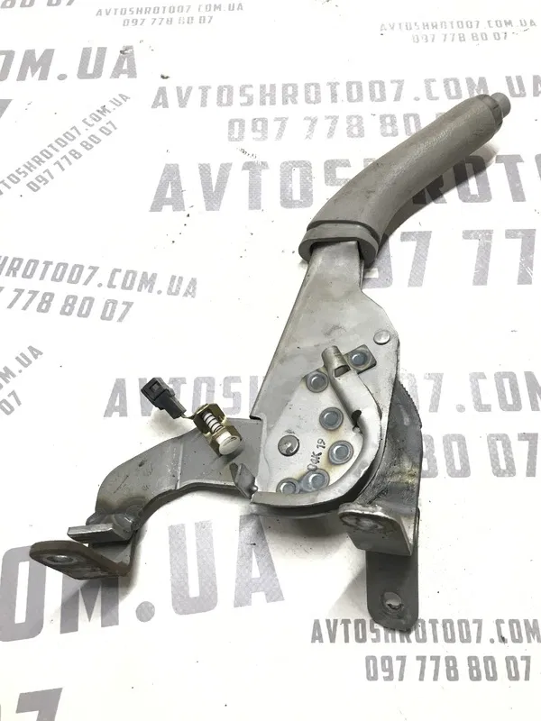 Ричаг ручного тормозу Kia Sorento 1 (02-09) 2.5 Diesel
