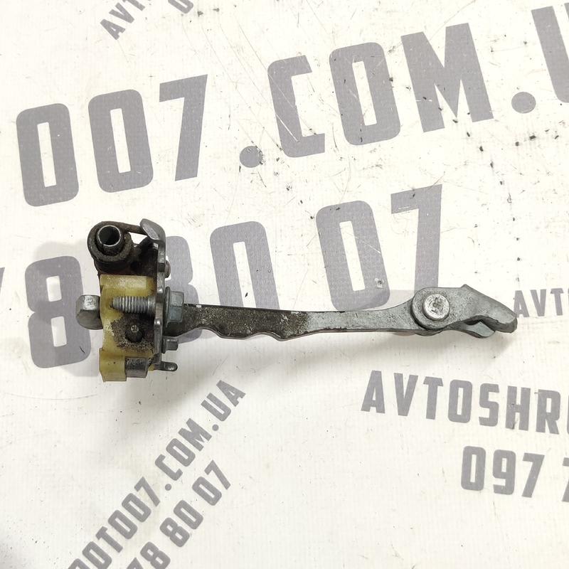 Обмежувач дверей Renault Grand Scenic 3 09-16 1.6 dCi задній
