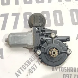 Мотор склопідіймача Toyota Auris 06-12 1.6 пр OEM 857100d100 фото 2