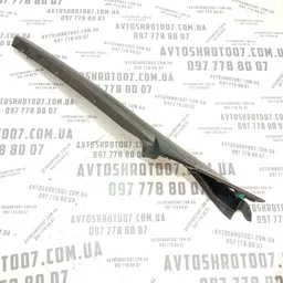 Накладка Renault Scenic 3 (09-16) 1.6D пр.в. OEM 768340002r фото 2