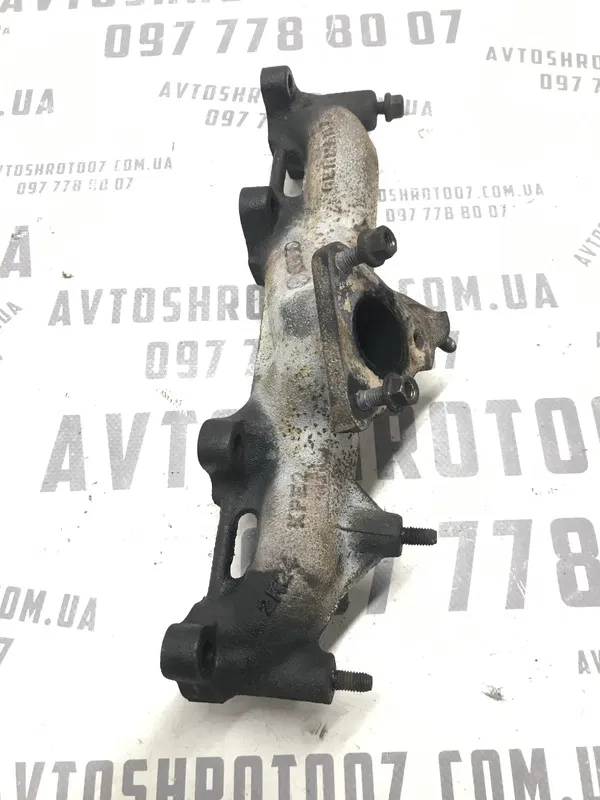 Колектор випускний VW Passat B5+ (00-05) 1.9 Дизель AVB