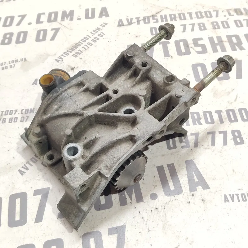 Помпа Peugeot 307 (01-08) 1.4 Бензин OEM 9646075210