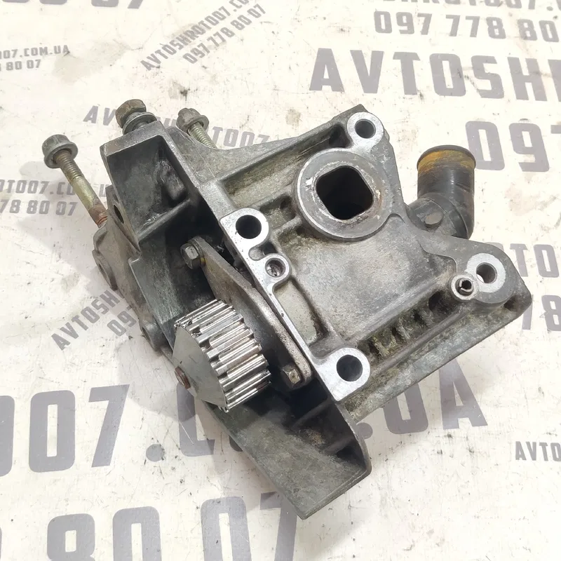 Помпа Peugeot 307 (01-08) 1.4 Бензин OEM 9646075210
