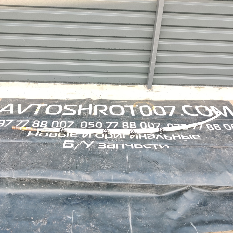 Подушка безпеки Volvo V50 (04-12) 2.0D права OEM 30698626