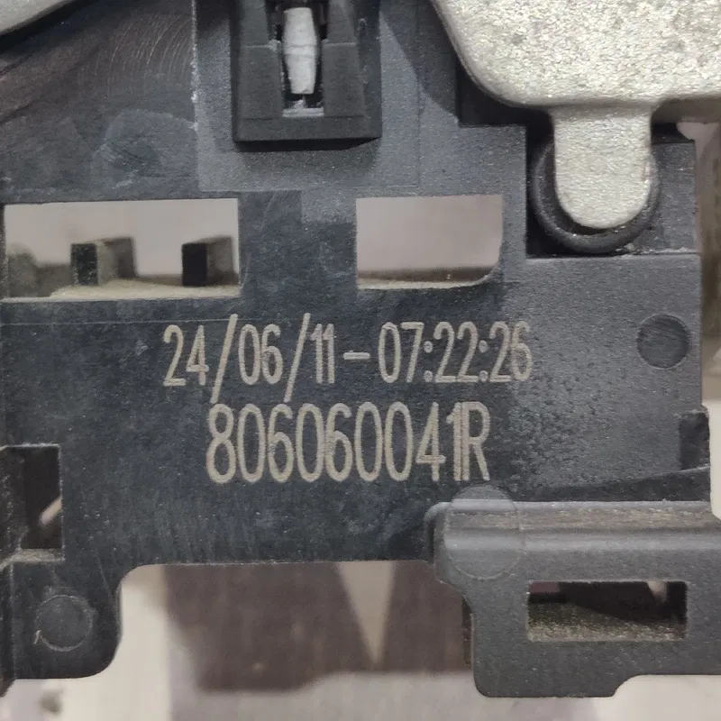Ручка Renault Grand Scenic 3 (09-16) 1.6d Пр. OEM 806060041r