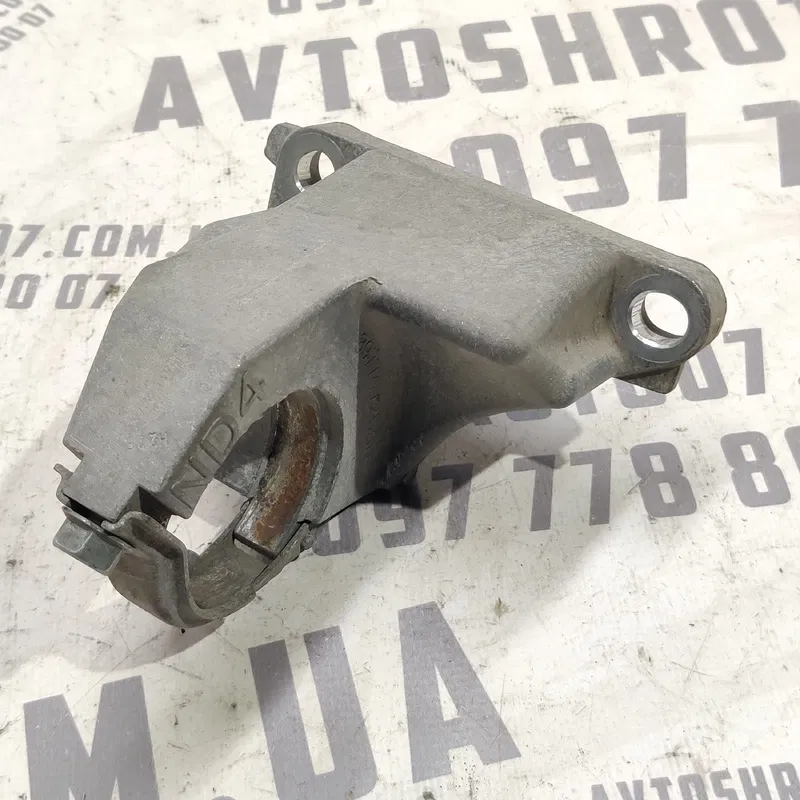Кронштейн привода Renault Scenic 3 09-16 1.6d OEM 397747256R