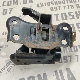 Подушка двигуна Toyota Auris (06-12) 1.6 бенз ліва передня фото 3