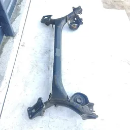 Балка підвіски Peugeot 307 (01-08) 1.4 Бензин задня нижня