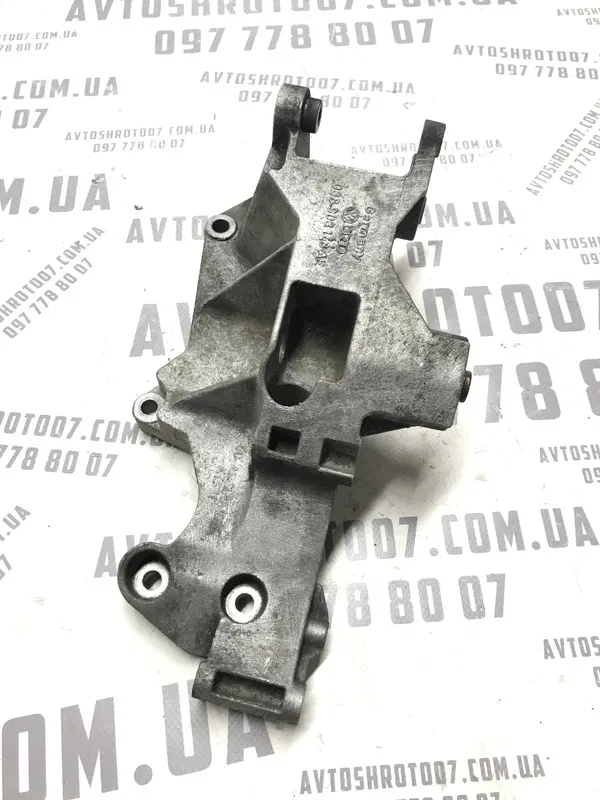 Кронштейн генератора VW Passat B5+ (00-05) 1.9D 038903143ae