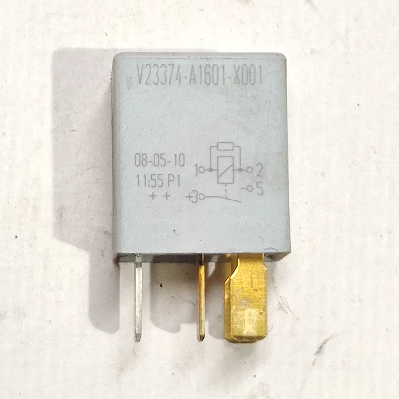 Реле Toyota Auris (06-12) 1.6 Бензин OEM 9008087019