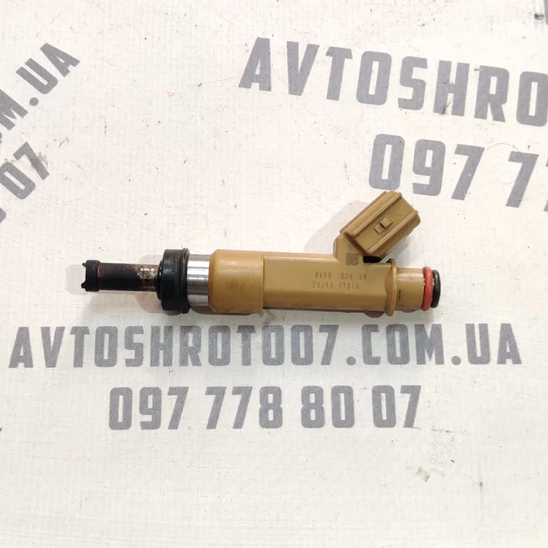 Паливна форсунка Toyota Auris 2008 1.6 Бензин OEM 2325037010