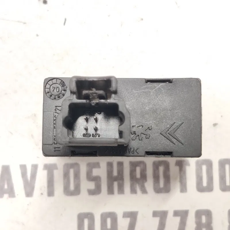 Кнопка склопідіймача Peugeot 407 (04-11) 2.0 дизель