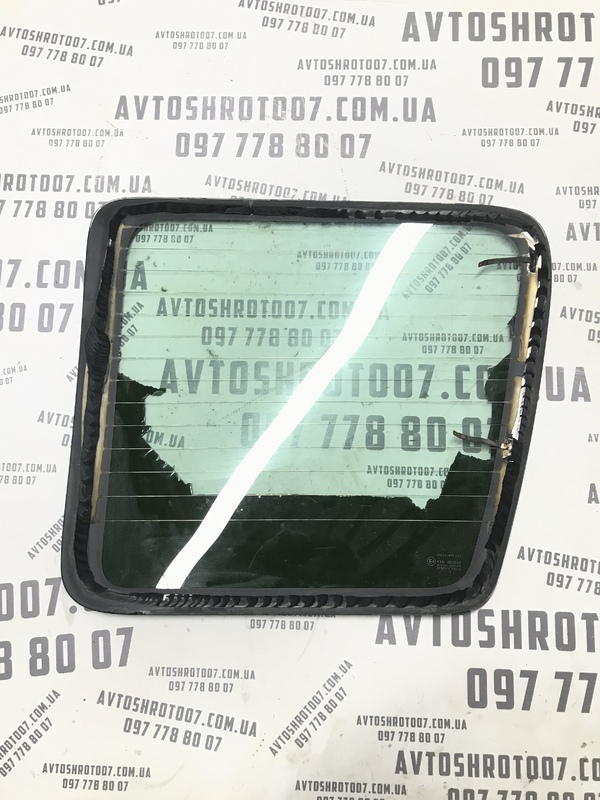 Скло дверей заднє праве Citroen Berlingo 1 (96-08) 1.6D