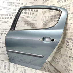 Двері задні ліві Peugeot 407 (04-11) 2.0 Дизель
