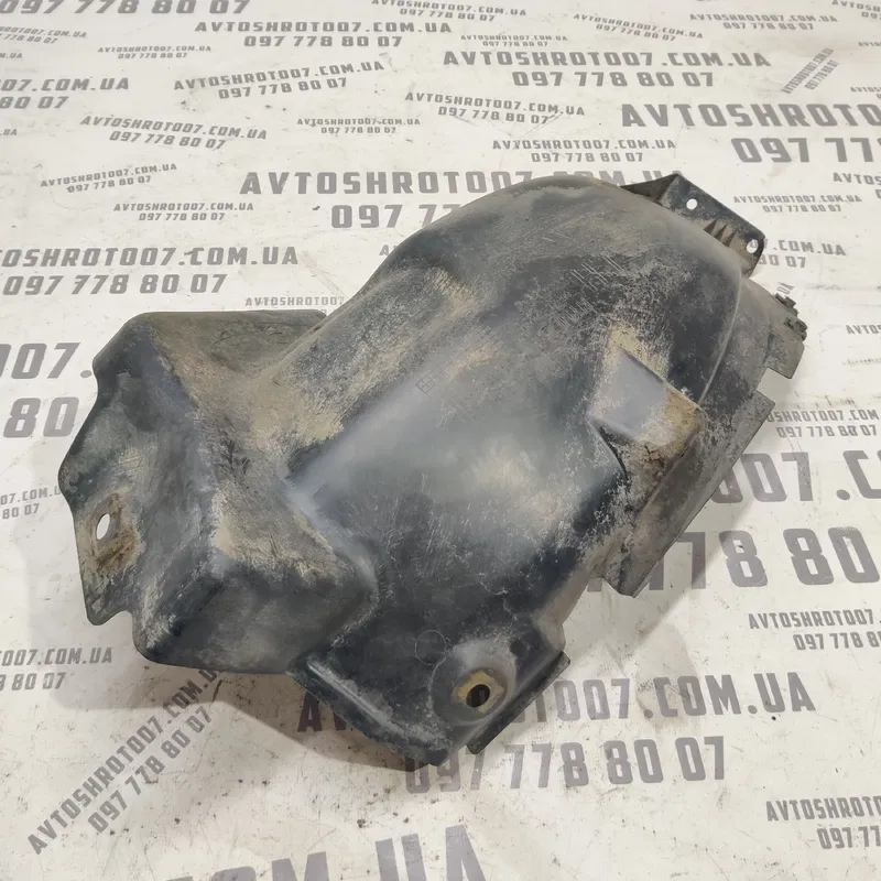 Підкрилок лів. зад. нижн. Hyundai Elantra 4 (06-11) 1.6
