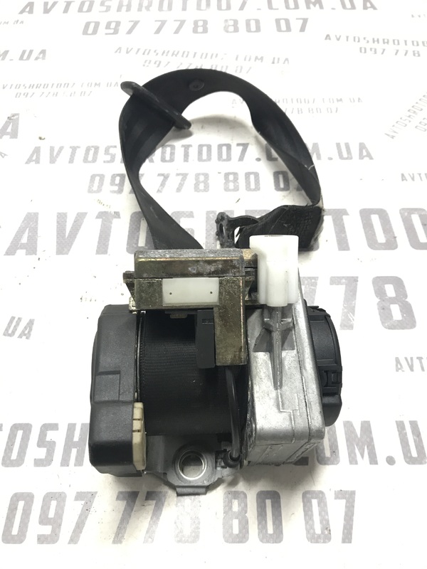 Ремінь безпеки задній лівий VW Passat B5+ (00-05) 1.9 TDI