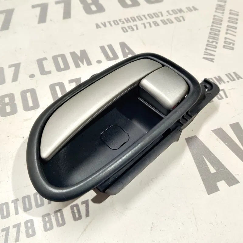 Ручка внутрішня задня ліва Hyundai Elantra 4 (06-11) 1.6