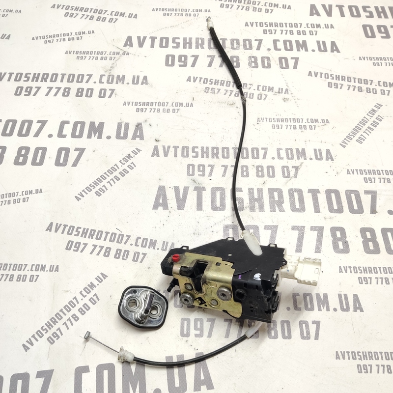 Замок дверей Peugeot 407 (04-11) 2.0D задній лівий