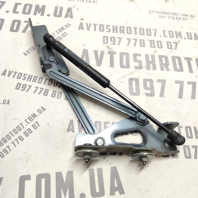 Завіса кришки багажника Peugeot 407 (04-11) 2.0D права