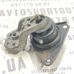 Подушка двигуна Hyundai Elantra 4 06-11 1.6Б права верхня