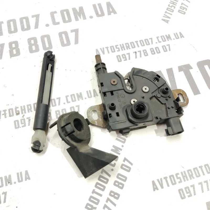Замок капота Ford Focus MK2 (04-11) 1.6 Дизель