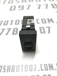 Кнопка обігріву сидінь VW Passat B5+ (00-05) 1.9 Дизель