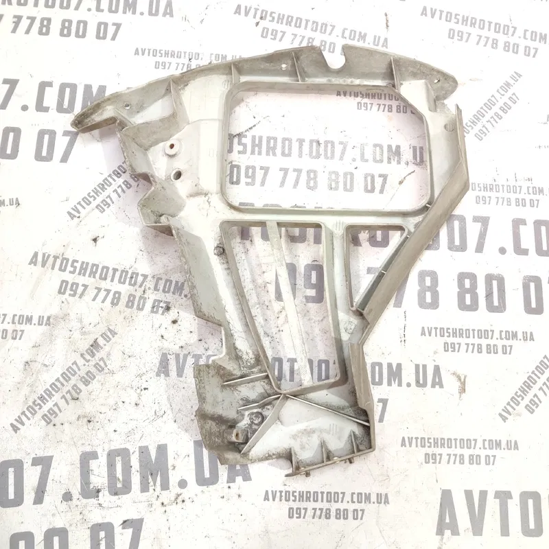 Кронштейн бампера зад лів Ford Focus 2 04-11 1.6 4m51a17e851
