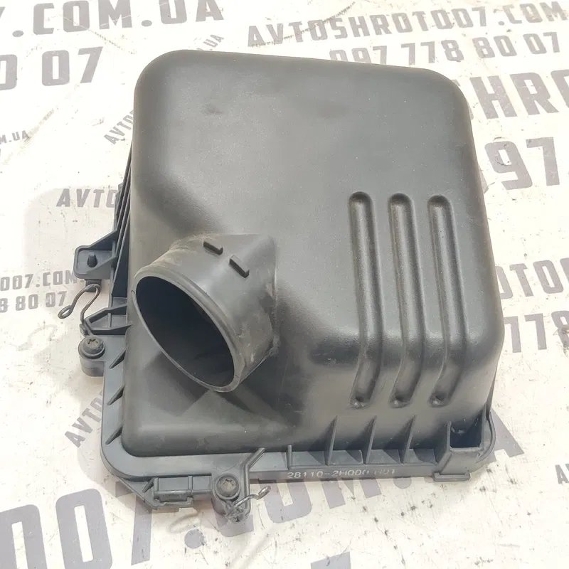 Корпус пов. фільтра Hyundai Elantra 4 (06-11) 1.6 281112H000