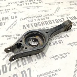 Ричаг задній лівий Hyundai Elantra 4 (06-11) 1.6 бенз