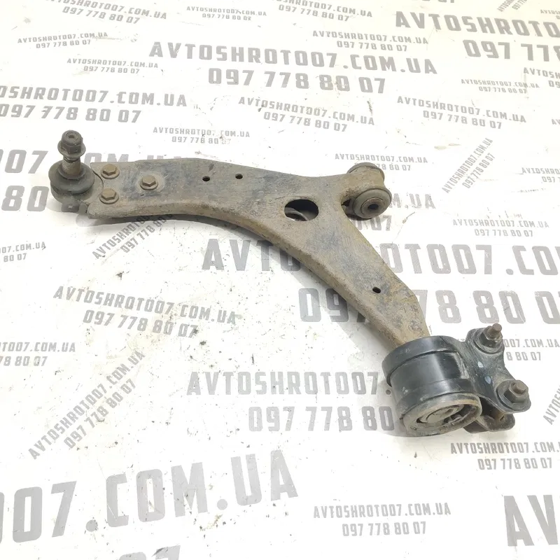 Ричаг підвіски передній лівий Ford Focus MK2 (04-11) 1.6D