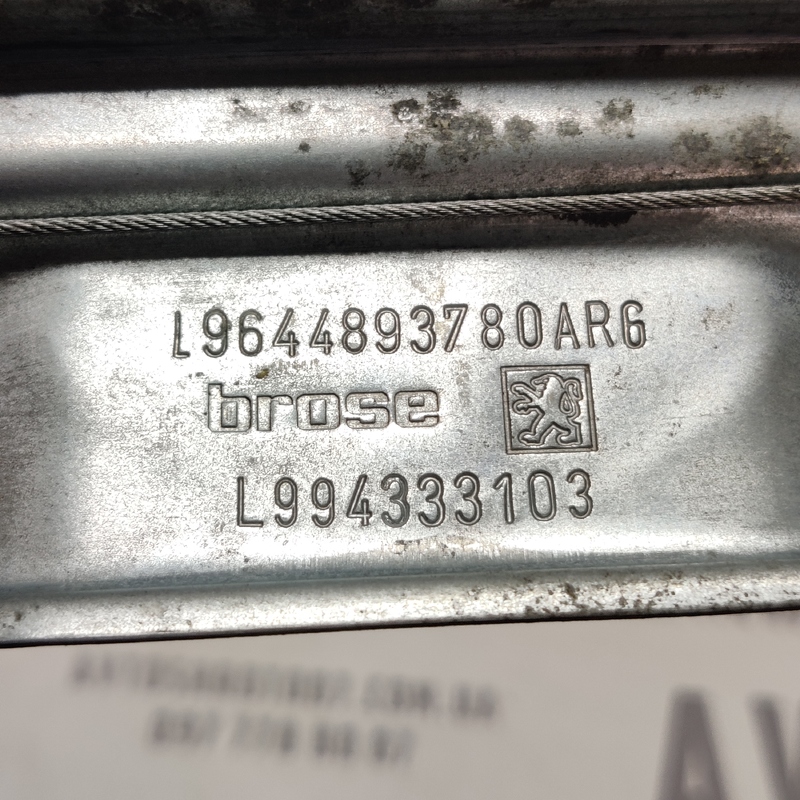 Склопідіймач Peugeot 407 04-11 2.0D задній лівий 9644893780