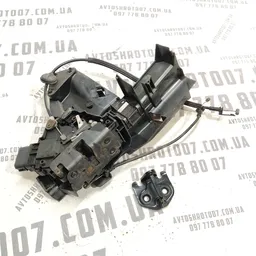 Замок дверей передній правий Ford Focus MK2 (04-11) 1.6D