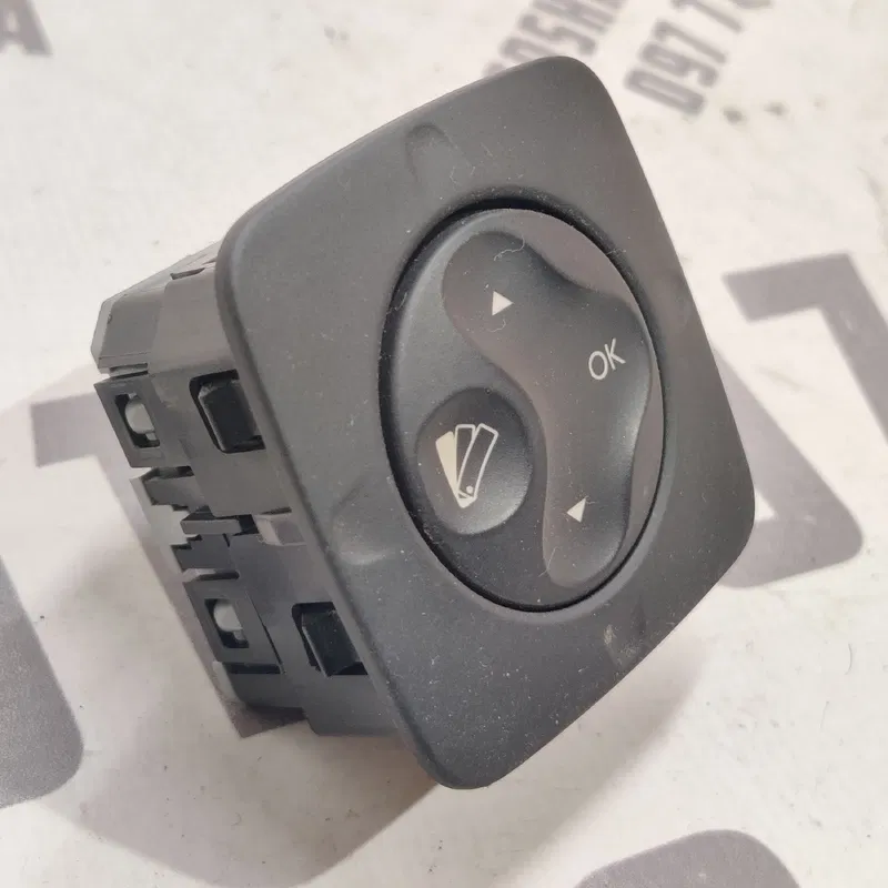 Кнопка Renault Grand Scenic 3 (09-16) 1.6D 283950001R