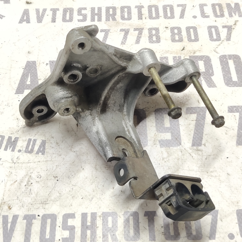 Кронштейн клапана ЕГР Peugeot 407 (04-11) 2.0D 9648584680
