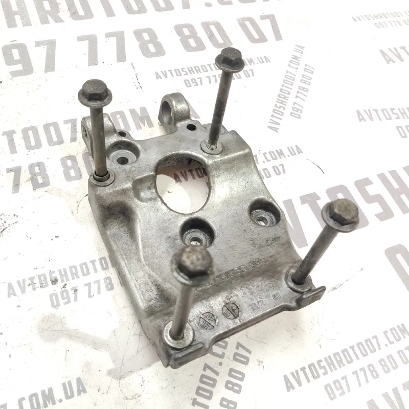 Кронштейн компресора Ford Focus MK2 (04-11) 1.6D 9646719580