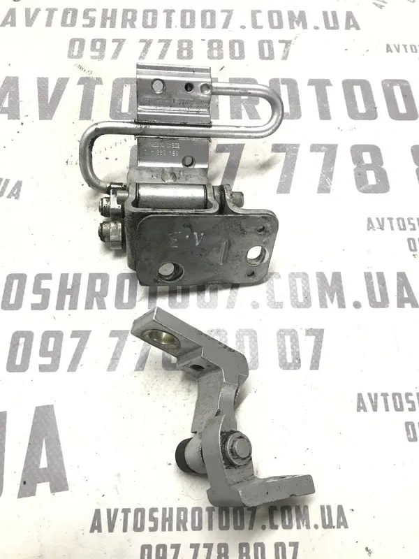 Дверна завіса VW Passat B5+ (00-05) 1.9 TDI задня ліва
