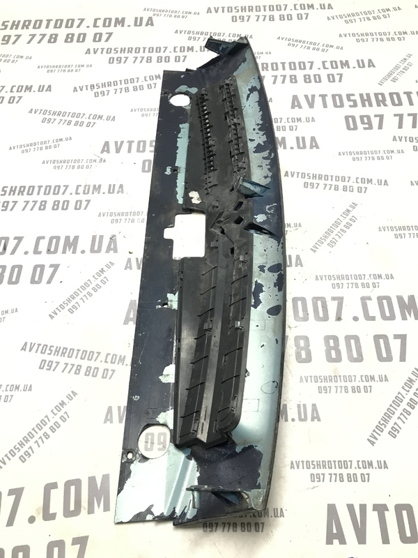 Решітка радіатора Citroen Berlingo (96-02) 1.6D 9644758177