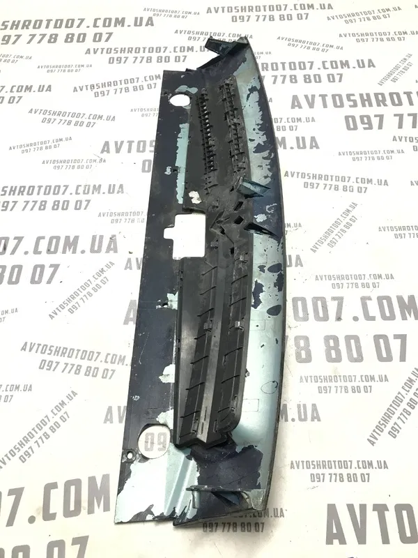 Решітка радіатора Citroen Berlingo (96-02) 1.6D 9644758177