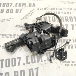 Замок дверей Ford Focus MK2 (04-11) 1.6D задній правий